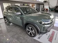 Neu Dacia Duster Journey 154 PS (113 kW) 2026 Zederngrün SUV