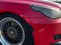 Gebraucht BMW 525 Performance 197 PS (144 kW) 2008 Rot Kombi