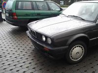 Gebraucht BMW 316 99 PS (72 kW) 1990 Schwarz metallic Limousine