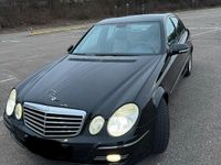 Gebraucht Mercedes E320 Avantgarde 224 PS (164 kW) 2007 Schwarz Limousine