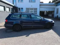 Second-hand VW Passat Comfortline 140 CP (102 kW) 2009 Albastru Break