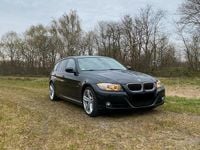 Gebraucht BMW 320 184 PS (135 kW) 2010 Schwarz Kombi