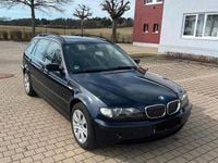 Gebraucht BMW 320 150 PS (110 kW) 2005 Blau Kombi