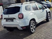 Używany Dacia Duster Prestige 131 KM (96 kW) 2022 Biały SUV