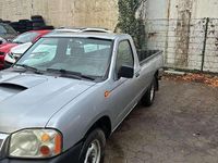 Gebraucht Nissan PickUp 133 PS (97 kW) 2002 Silber Pickup