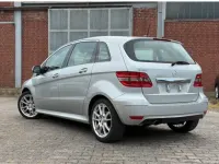 Gebraucht Mercedes B150 95 PS (69 kW) 2008 Silber Van / Kleinbus