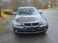 Gebraucht BMW 320 150 PS (110 kW) 2005 Grau Limousine