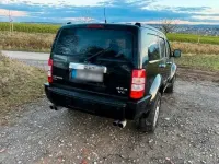 Używany Dodge Nitro 177 KM (130 kW) 2008 Czarny SUV