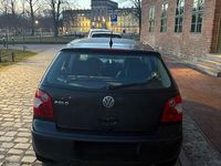 Gebraucht VW Polo 64 PS (47 kW) 2003 Schwarz Limousine