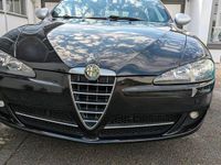 Gebraucht Alfa Romeo 147 105 PS (77 kW) 2010 Schwarz Kleinwagen