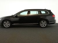 Gebraucht VW Passat R-line 150 PS (110 kW) 2023 Deep black perleffekt Kombi