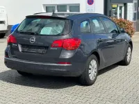 Gebraucht Opel Astra Edition 110 PS (80 kW) 2015 Grau Kombi