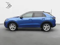 Neu VW T-Roc Life 150 PS (110 kW) 2026 Blau SUV