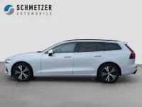 Gebraucht Volvo V60 Momentum 145 PS (106 kW) 2021 Kombi