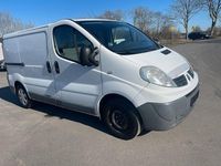Gebraucht Renault Trafic 90 PS (66 kW) 2014 Weiß Van / Kleinbus