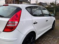 Gebraucht Hyundai i30 Classic 109 PS (80 kW) 2012 Weiß Limousine