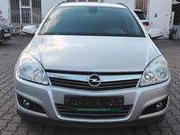 Gebraucht Opel Astra Edition 90 PS (66 kW) 2009 Argon silber/ice silver (m2) Kombi