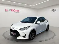 Gebraucht Toyota Yaris Team 125 PS (91 kW) 2021 Weiß Kleinwagen