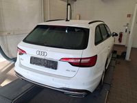 Gebraucht Audi A4 Advanced Plus 204 PS (150 kW) 2023 Ibisweiß Kombi