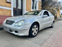 Gebraucht Mercedes C220 143 PS (105 kW) 2003 Silber Coupé