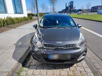 Gebraucht Kia Rio 109 PS (80 kW) 2013 Grau Kleinwagen