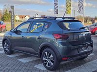 Neu Dacia Sandero Expression 91 PS (66 kW) 2025 Zedergrün Limousine