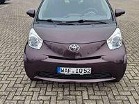 Gebraucht Toyota iQ 68 PS (50 kW) 2009 Violet Kleinwagen