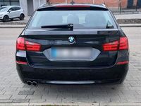 Gebraucht BMW 520 Sport Line 184 PS (135 kW) 2012 Schwarz Kombi