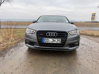 Gebraucht Audi A3 Ambiente 150 PS (110 kW) 2015 Grau Limousine