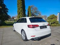 Gebraucht Audi A3 Sport 147 PS (108 kW) 2018 Andere Limousine