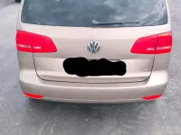 Gebraucht VW Touran 140 PS (102 kW) 2015 Gold Van / Kleinbus