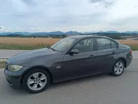 Gebraucht BMW 318 129 PS (94 kW) 2007 Grau Limousine