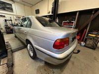 Gebraucht BMW 528 193 PS (141 kW) 1998 Silber Limousine