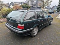 Gebraucht BMW 316 102 PS (75 kW) 1998 Grün Kombi