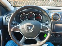 Gebraucht Dacia Sandero Celebration 90 PS (66 kW) 2017 Grau SUV