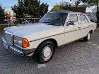 Gebraucht Mercedes E230 136 PS (100 kW) 1984 Weiss Limousine