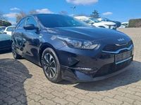 Używany Kia Ceed 140 KM (102 kW) 2025 Czarny Hatchback