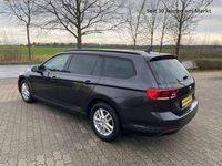 Gebraucht VW Passat Conceptline 150 PS (110 kW) 2022 Grau Kombi