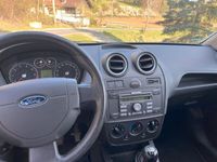 gebraucht Ford Fiesta 1,3 51 kW, BJ 2007, 190.000km