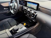 Gebraucht Mercedes A250 224 PS (164 kW) 2019 Weiß Kombi