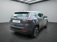 Gebraucht Jeep Compass 131 PS (96 kW) 2024 Grau SUV