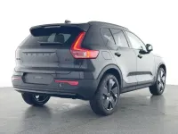 Gebraucht Volvo XC40 Plus 163 PS (119 kW) 2025 Onyx black / metallic SUV