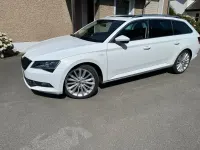 Gebraucht Skoda Superb LAURIN & KLEMENT 190 PS (139 kW) 2017 Weiß Kombi