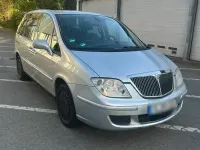 Usata Lancia Phedra 128 CV (94 kW) 2003 Grigio Monovolume