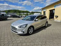 Usado Ford Focus Cool & Connect 120 CV (88 kW) 2020 Plateado Familiar
