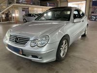 Gebraucht Mercedes C320 218 PS (160 kW) 2004 Brillantsilber Coupé