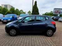 Gebraucht Kia Venga Attract 90 PS (66 kW) 2012 Grau Kleinwagen
