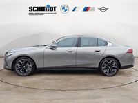 Gebraucht BMW 550e Comfort Edition 489 PS (359 kW) 2024 Oxidgrau