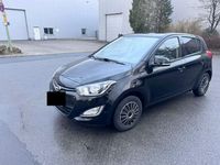 Gebraucht Hyundai i20 Classic 86 PS (63 kW) 2014 Schwarz Kleinwagen