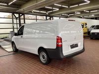 Gebraucht Mercedes e-Vito 84 kW (115 PS) 2023 Weiss Van / Kleinbus